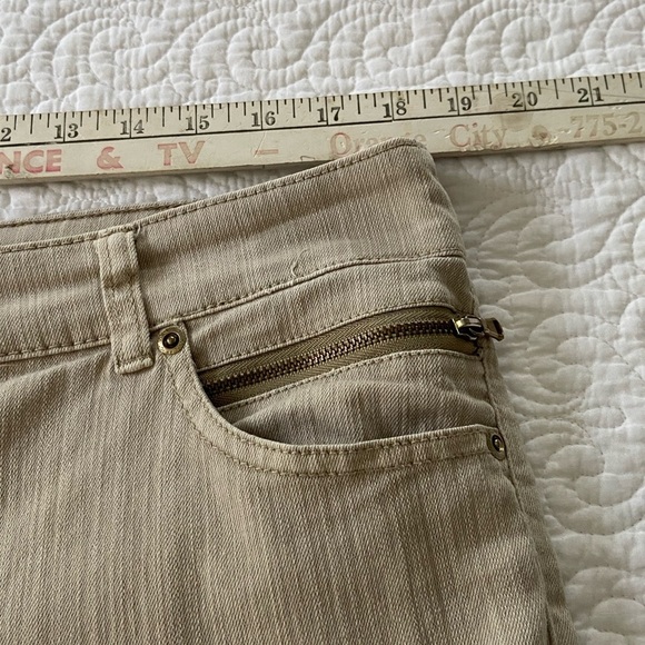 Chico's So Slimming Beige Subtle Stripe Stretchy Midrise Jeans Size 2 (L/12) - Picture 9 of 11